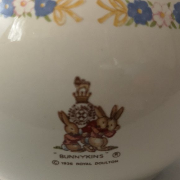 Vintage Ceramic Bunnykins for Royal Doulton Christening Money Bank with Stopper - Picture 5 of 5